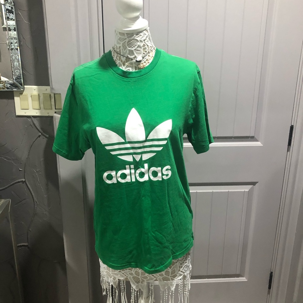 Adidas tee